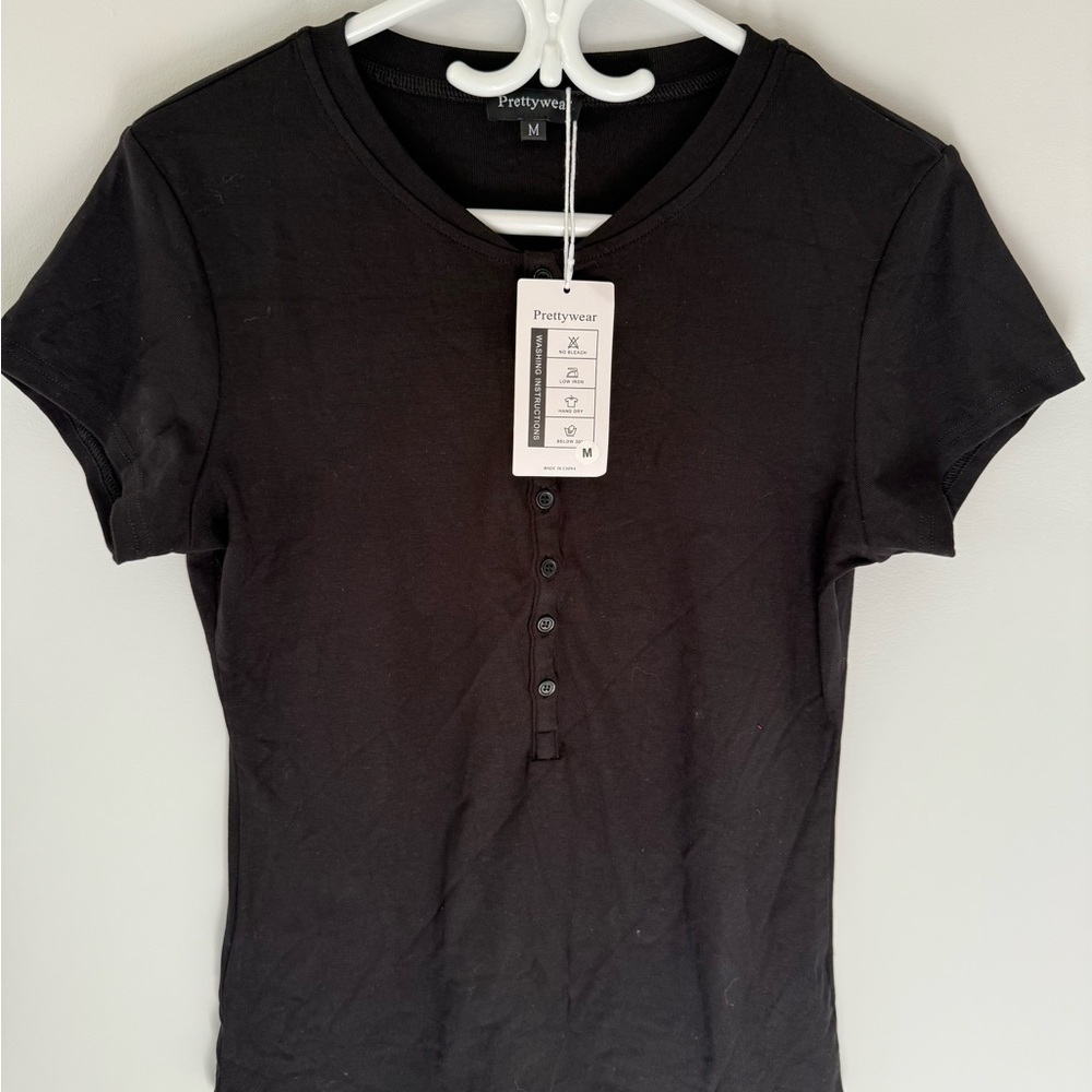 Women's Black Short Sleeve Tee